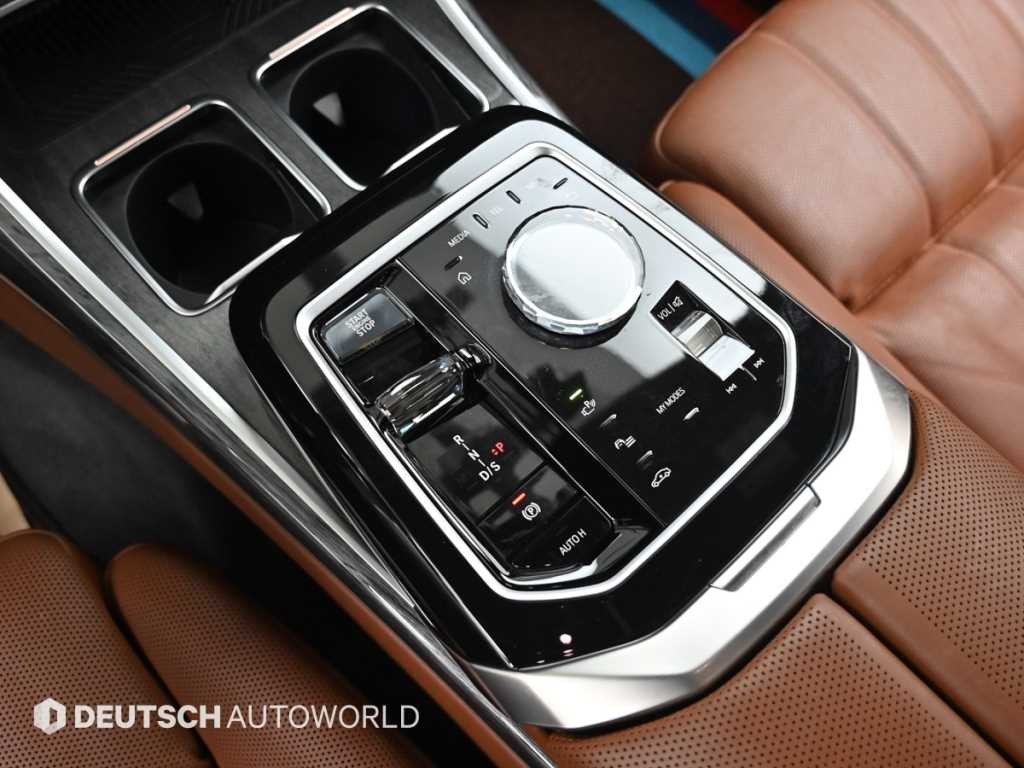 BMW 7시리즈 7시리즈 (G70) 740d xDrive M 스포츠 이미지 9