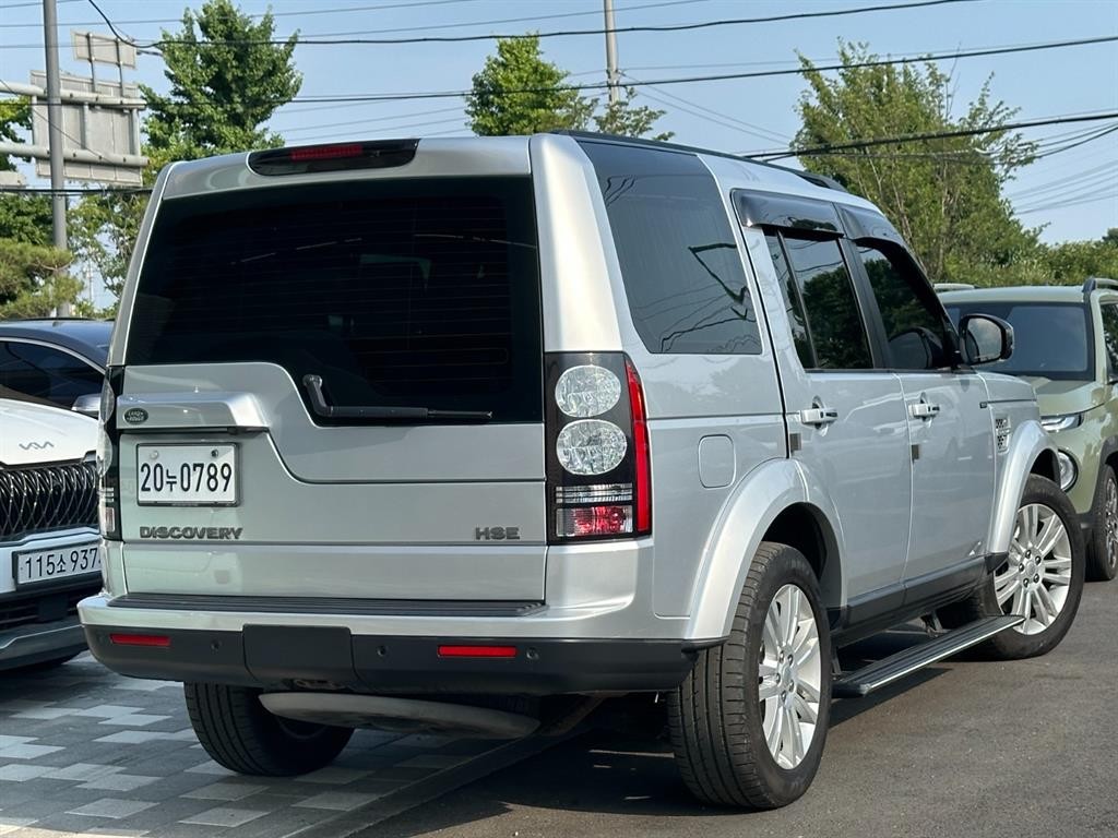 랜드로버 디스커버리 디스커버리4 3.0 SDV6 HSE 이미지 2