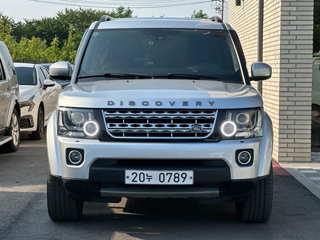 랜드로버 디스커버리 디스커버리4 3.0 SDV6 HSE 이미지 3