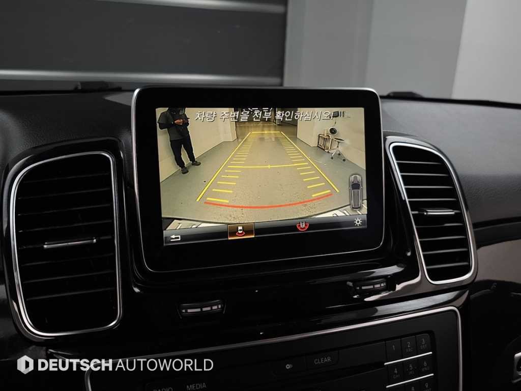 벤츠 GLE 클래스 GLE 클래스 W166 GLE 250 d 4MATIC 이미지 15