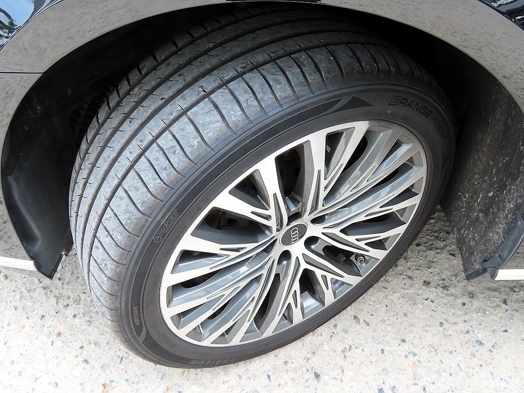아우디 A8 A8 (D5) 60 TFSI 콰트로 LWB 이미지 20