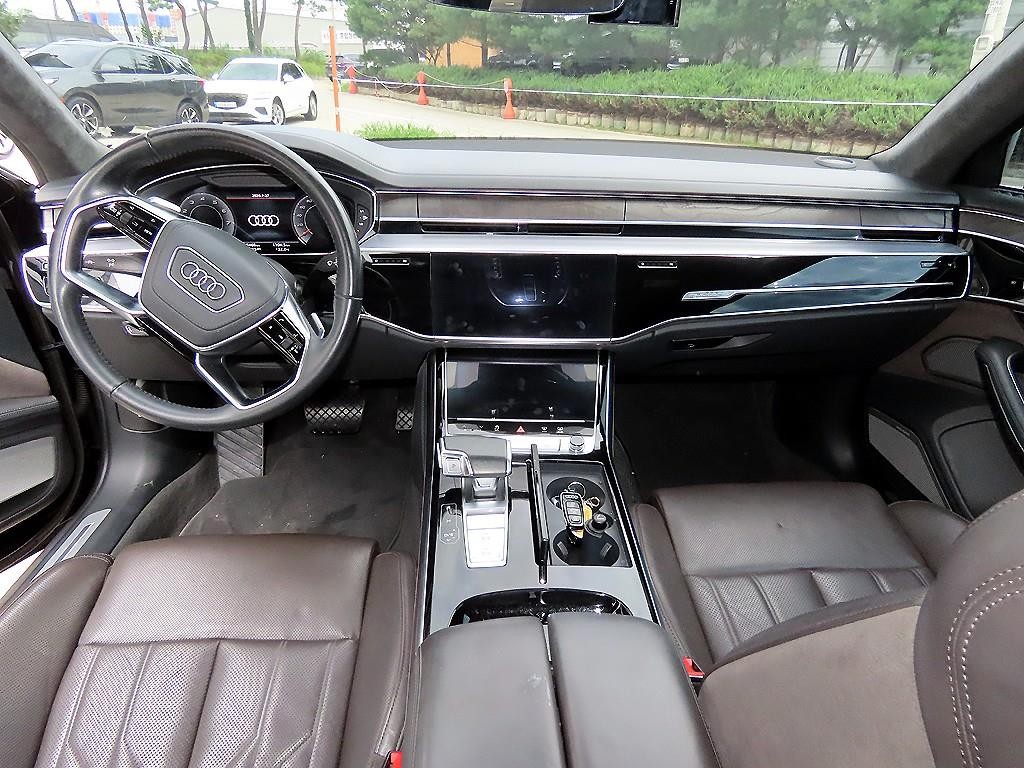 아우디 A8 A8 (D5) 60 TFSI 콰트로 LWB 이미지 7
