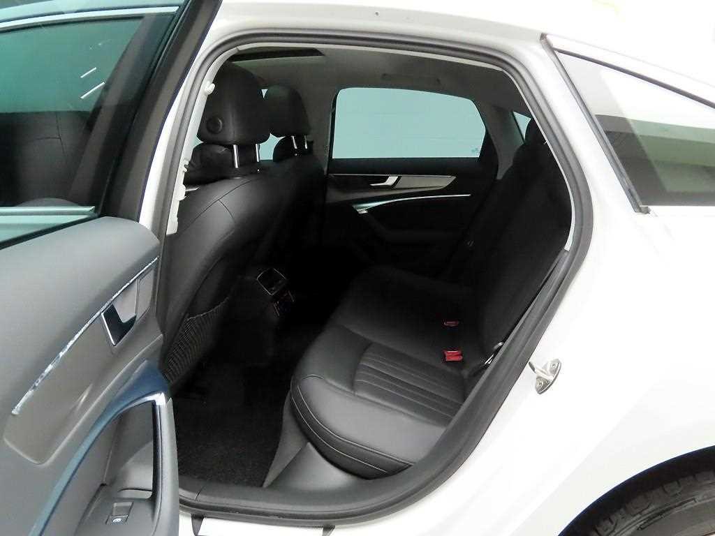 아우디 A6 A6 (C8) 45 TFSI 프리미엄 이미지 12