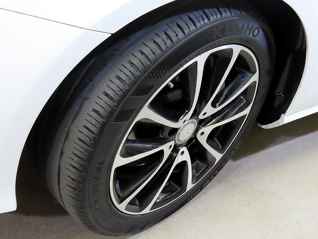 벤츠 E 클래스 E-클래스 W213 E300 아방가르드 이미지 20