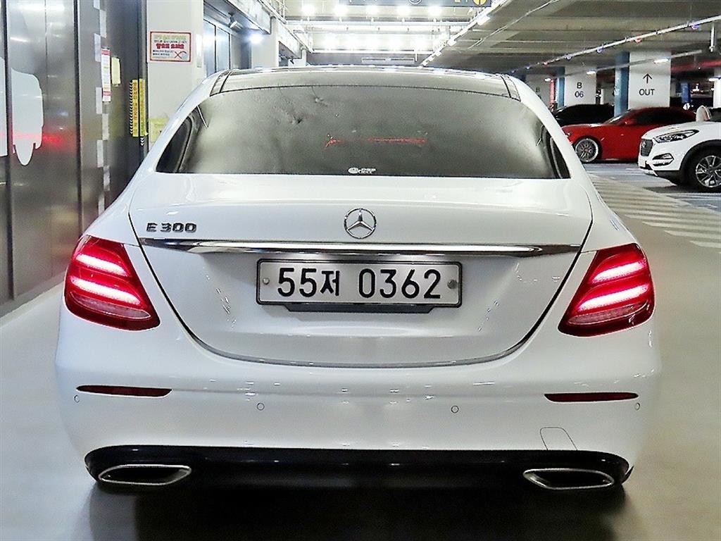 벤츠 E 클래스 E-클래스 W213 E300 아방가르드 이미지 5