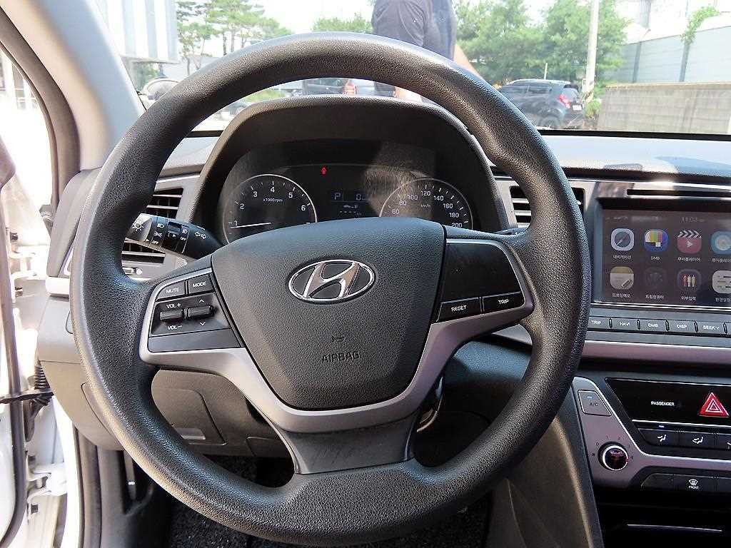 현대 아반떼 아반떼 AD 1.6 GDI 스타일 이미지 8