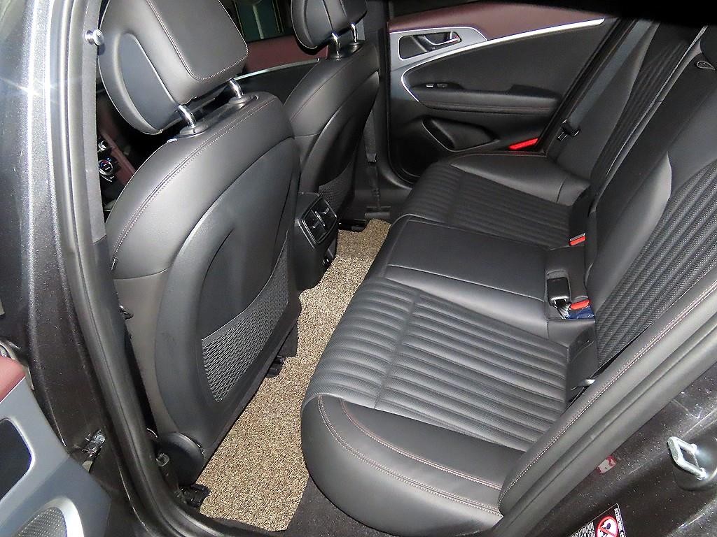 제네시스 G70 2.0T AWD 엘리트 이미지 7