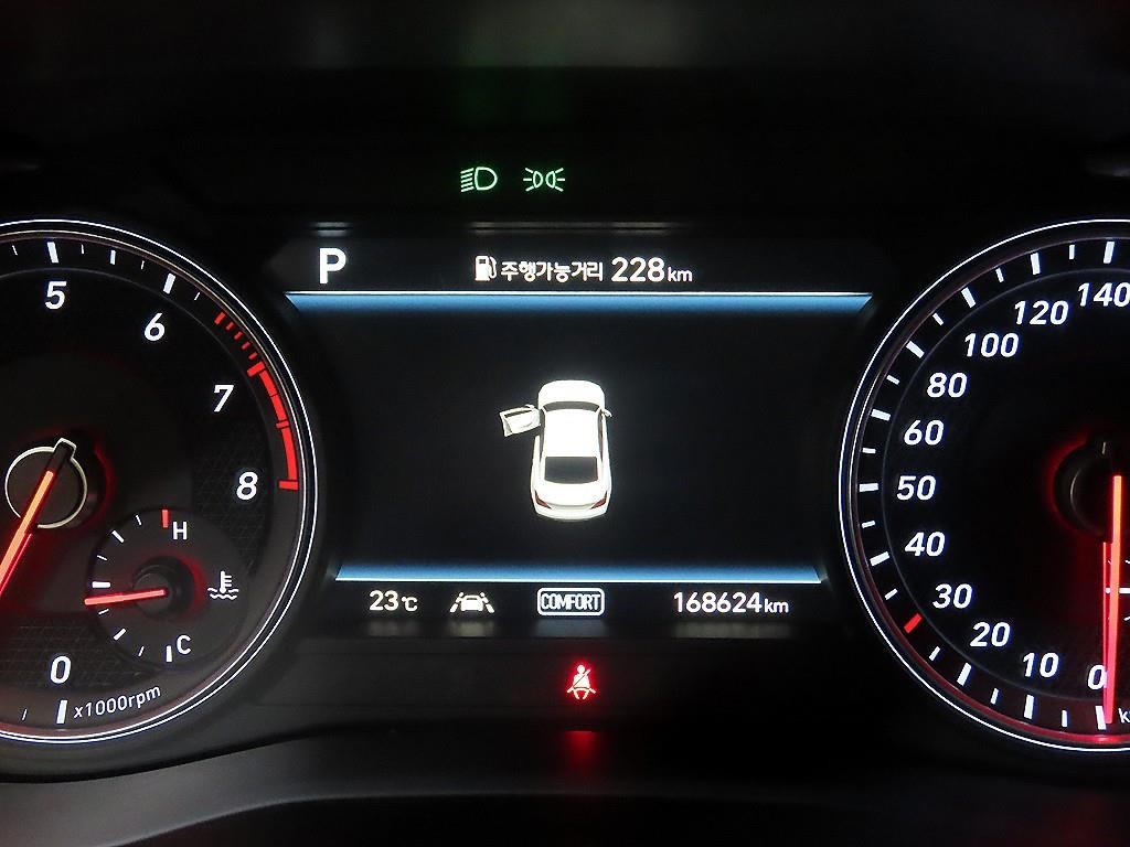 제네시스 G70 2.0T AWD 엘리트 이미지 9