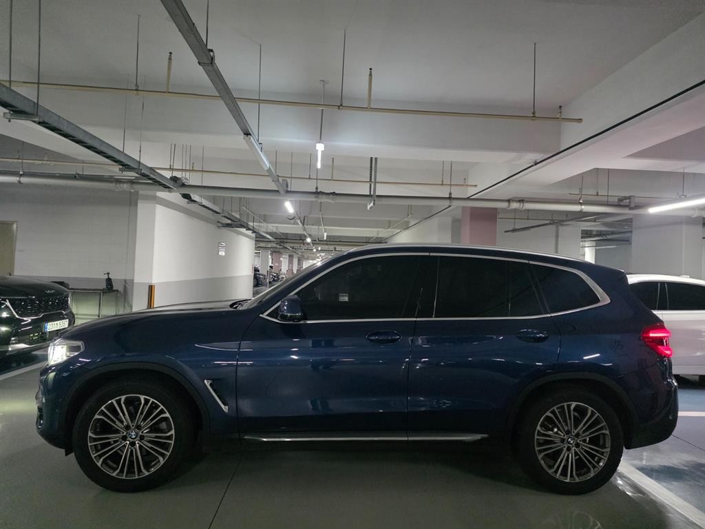 BMW X3 X3 (G01) xDrive 20i 럭셔리 이미지 3