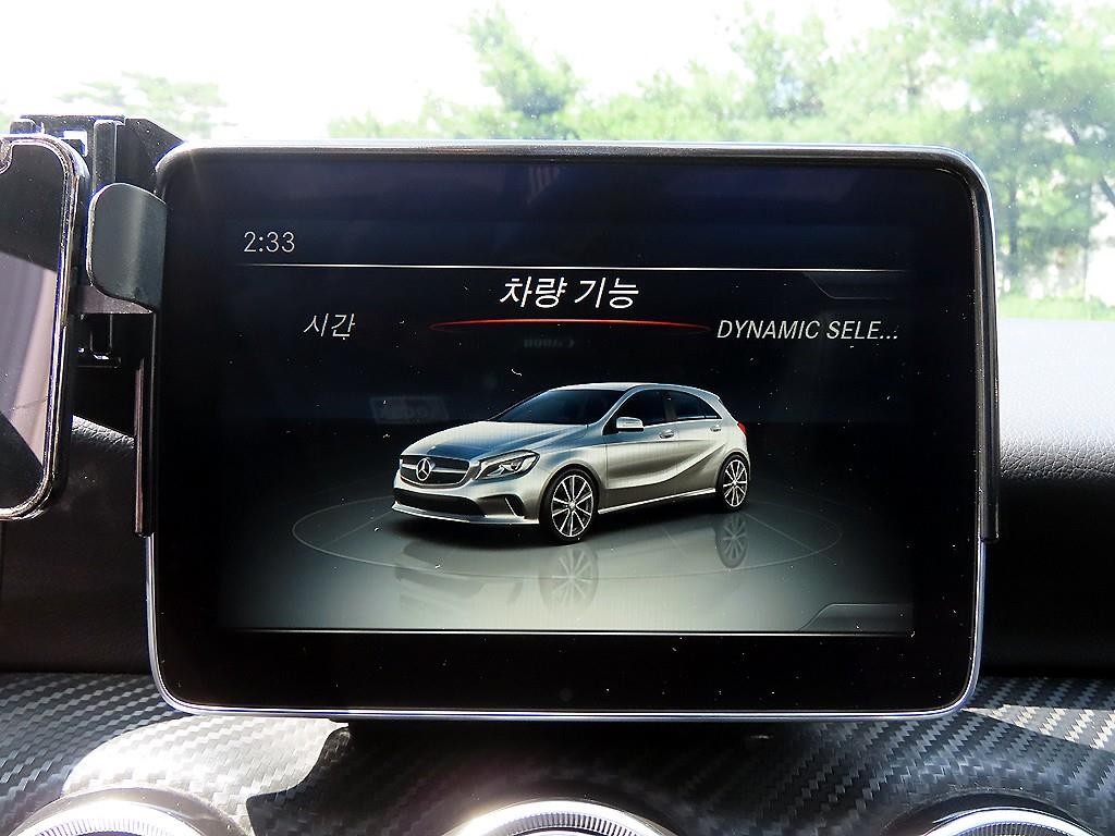 벤츠 A 클래스 A클래스 W176 A45 AMG 4MATIC 이미지 13