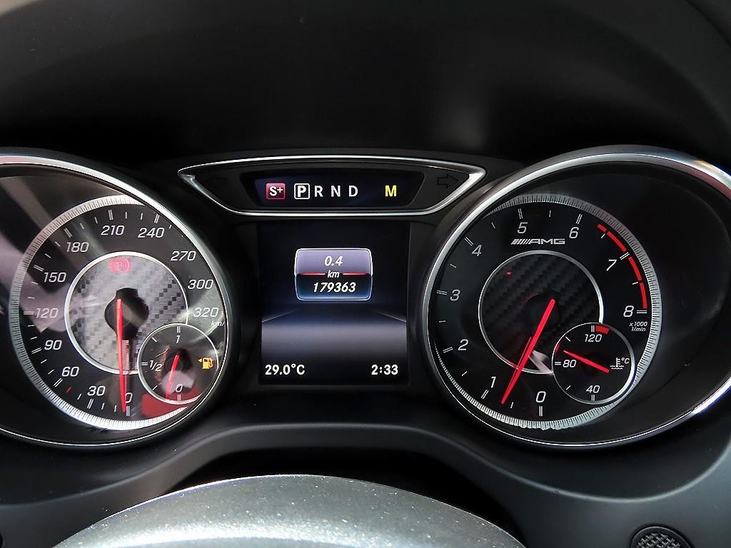 벤츠 A 클래스 A클래스 W176 A45 AMG 4MATIC 이미지 9