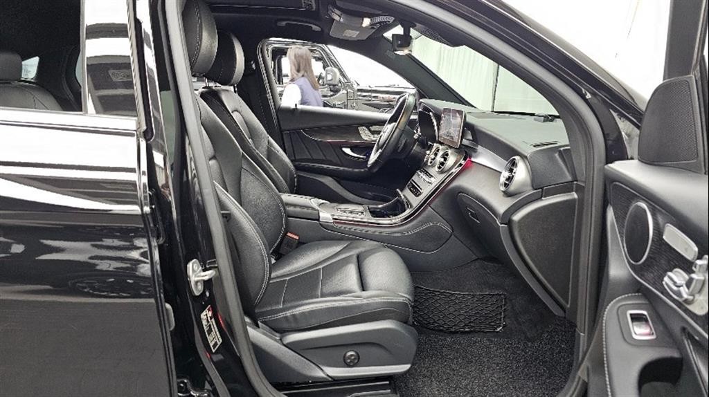 벤츠 GLC 클래스 GLC클래스 X253 GLC 300 4MATIC 쿠페 이미지 11