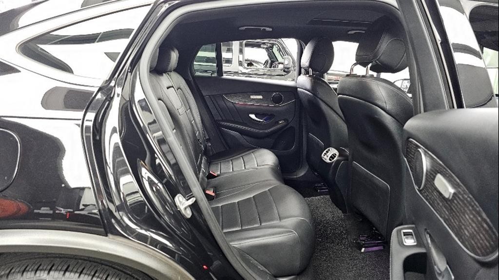 벤츠 GLC 클래스 GLC클래스 X253 GLC 300 4MATIC 쿠페 이미지 12