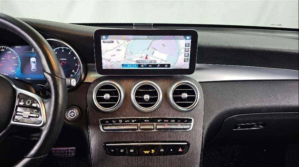 벤츠 GLC 클래스 GLC클래스 X253 GLC 300 4MATIC 쿠페 이미지 14