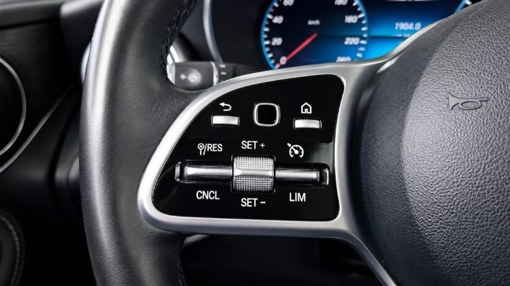 벤츠 GLC 클래스 GLC클래스 X253 GLC 300 4MATIC 쿠페 이미지 17