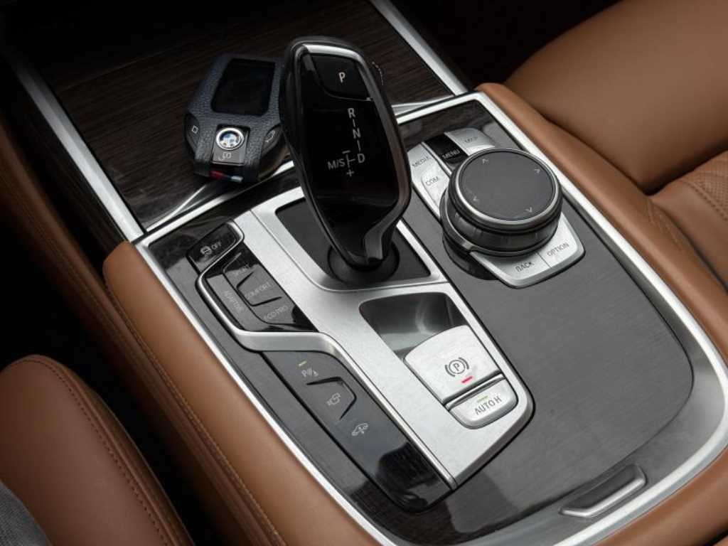 BMW 7시리즈 7시리즈 (G11) 730d xDrive 디자인 퓨어 엑설런스 이미지 13