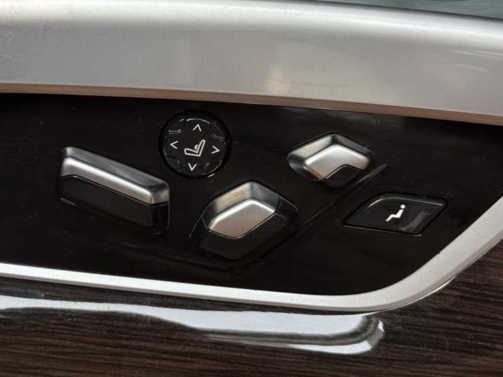 BMW 7시리즈 7시리즈 (G11) 730d xDrive 디자인 퓨어 엑설런스 이미지 14