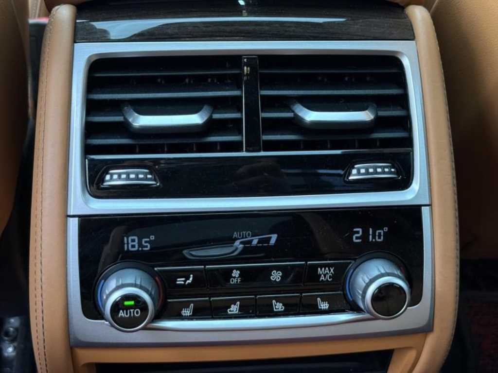 BMW 7시리즈 7시리즈 (G11) 730d xDrive 디자인 퓨어 엑설런스 이미지 16