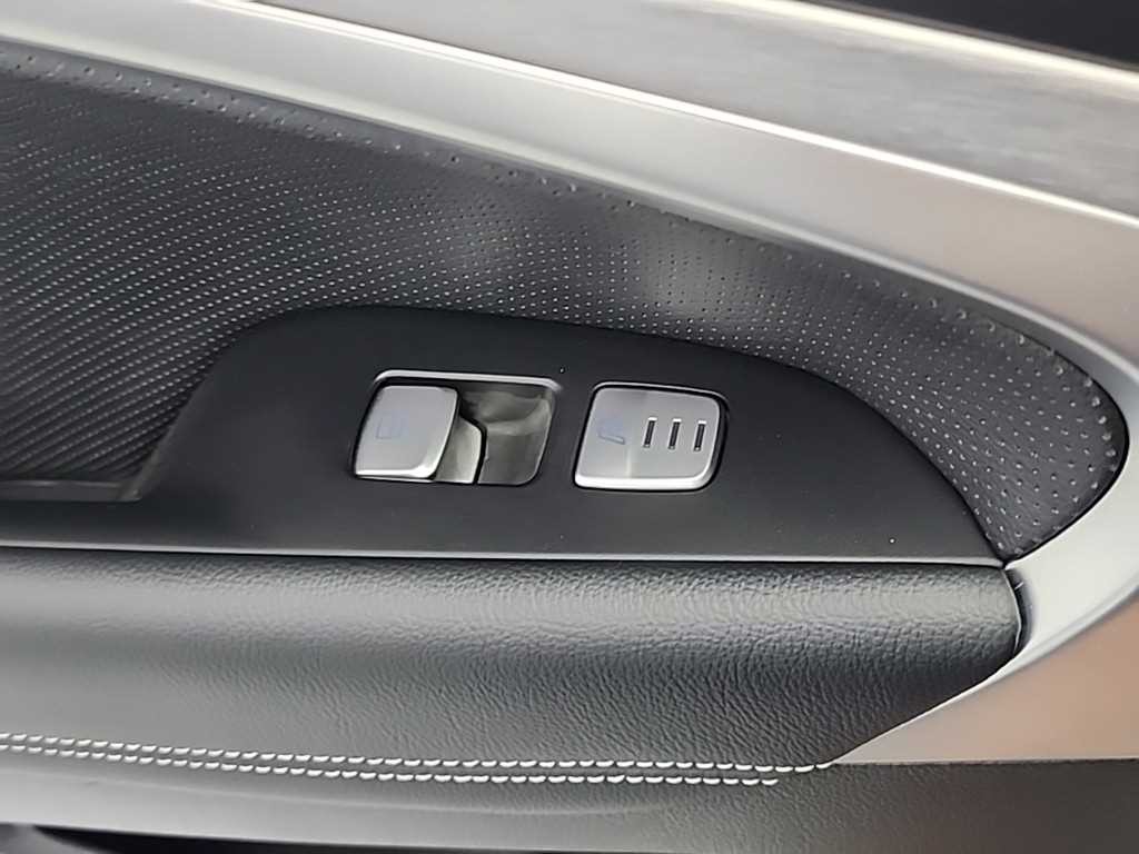 제네시스 G70 2.0T 스포츠 패키지 이미지 14