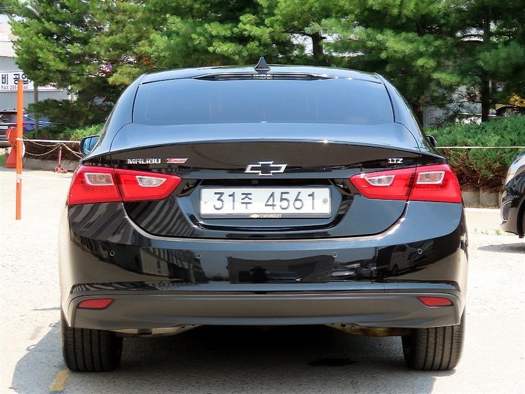 쉐보레 말리부 올뉴말리부 1.5 터보 퍼펙트 블랙 LTZ 프리미엄 세이프티 이미지 4