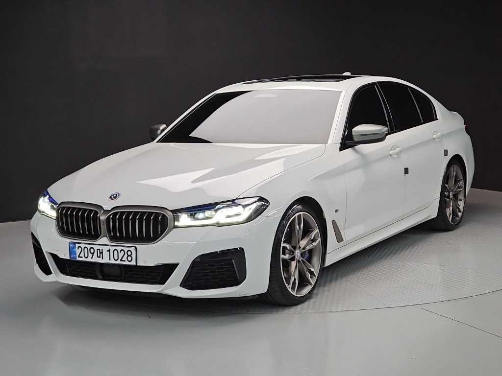 BMW 5시리즈 5시리즈 (G30) M550i xDrive 이미지 1