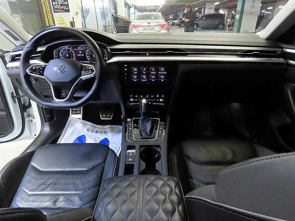 폭스바겐 아테온 2.0 TDI 프레스티지 이미지 10