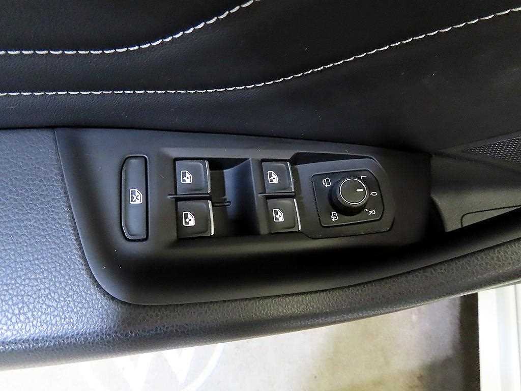폭스바겐 아테온 2.0 TDI 프레스티지 이미지 13