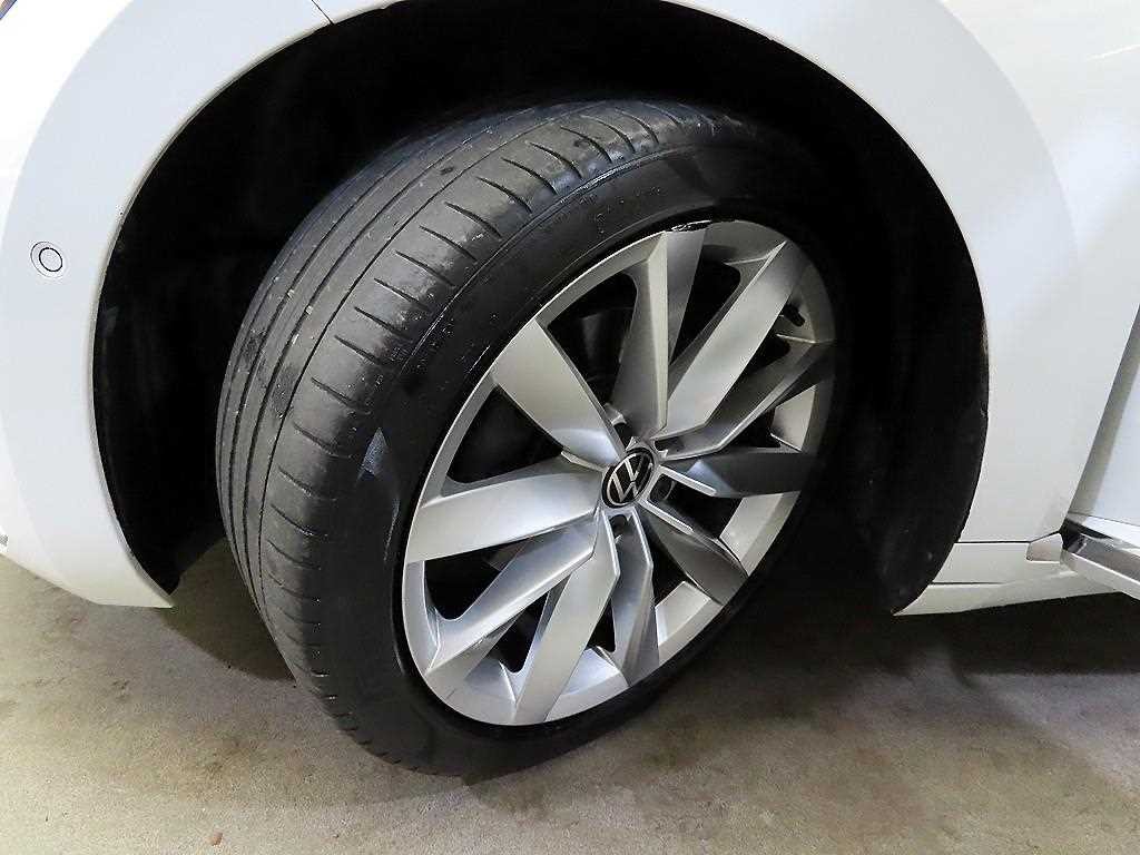 폭스바겐 아테온 2.0 TDI 프레스티지 이미지 20