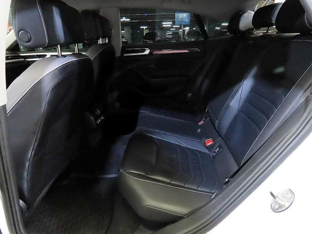 폭스바겐 아테온 2.0 TDI 프레스티지 이미지 7