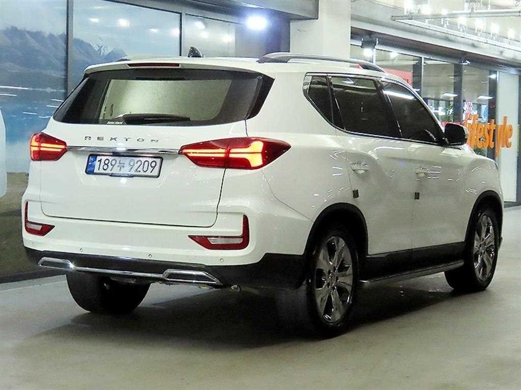 KG모빌리티(쌍용) 렉스턴 올 뉴 렉스턴 (Y450) 디젤 2.2 4WD 마스터 이미지 4