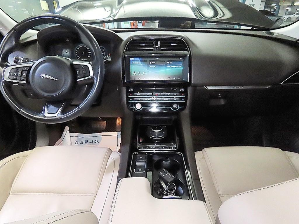 재규어 F-PACE 20d 프레스티지 이미지 10