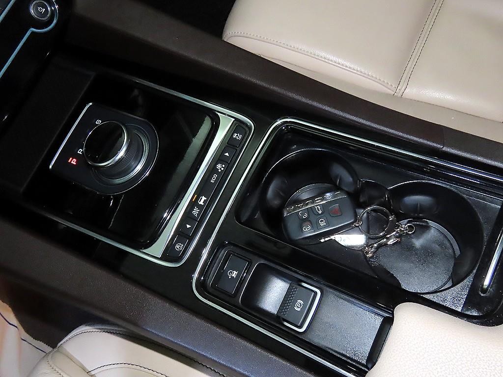 재규어 F-PACE 20d 프레스티지 이미지 12