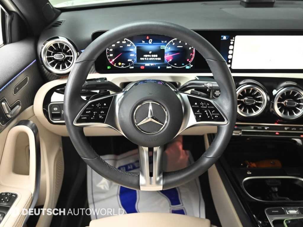 벤츠 A 클래스 A클래스 W177 A220 세단 이미지 13