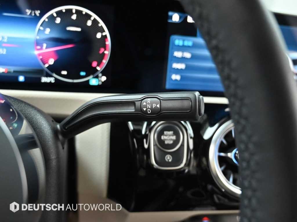 벤츠 A 클래스 A클래스 W177 A220 세단 이미지 9