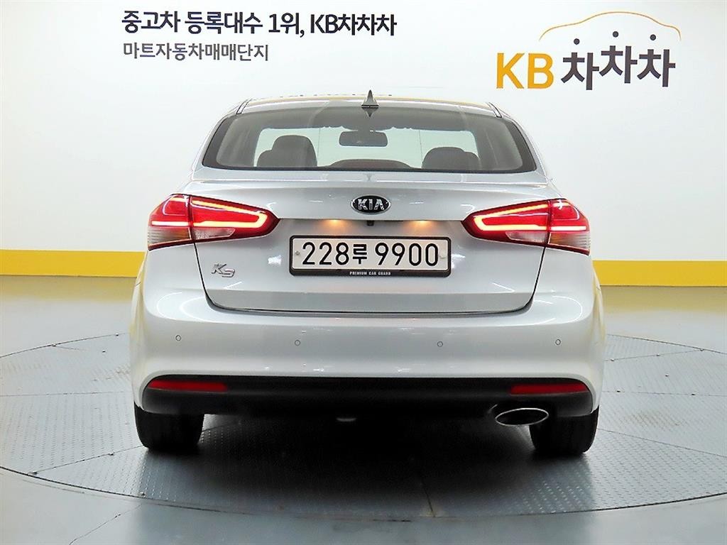 기아 K3 더뉴 K3 1.6 GDI 트렌디 스타일 이미지 3