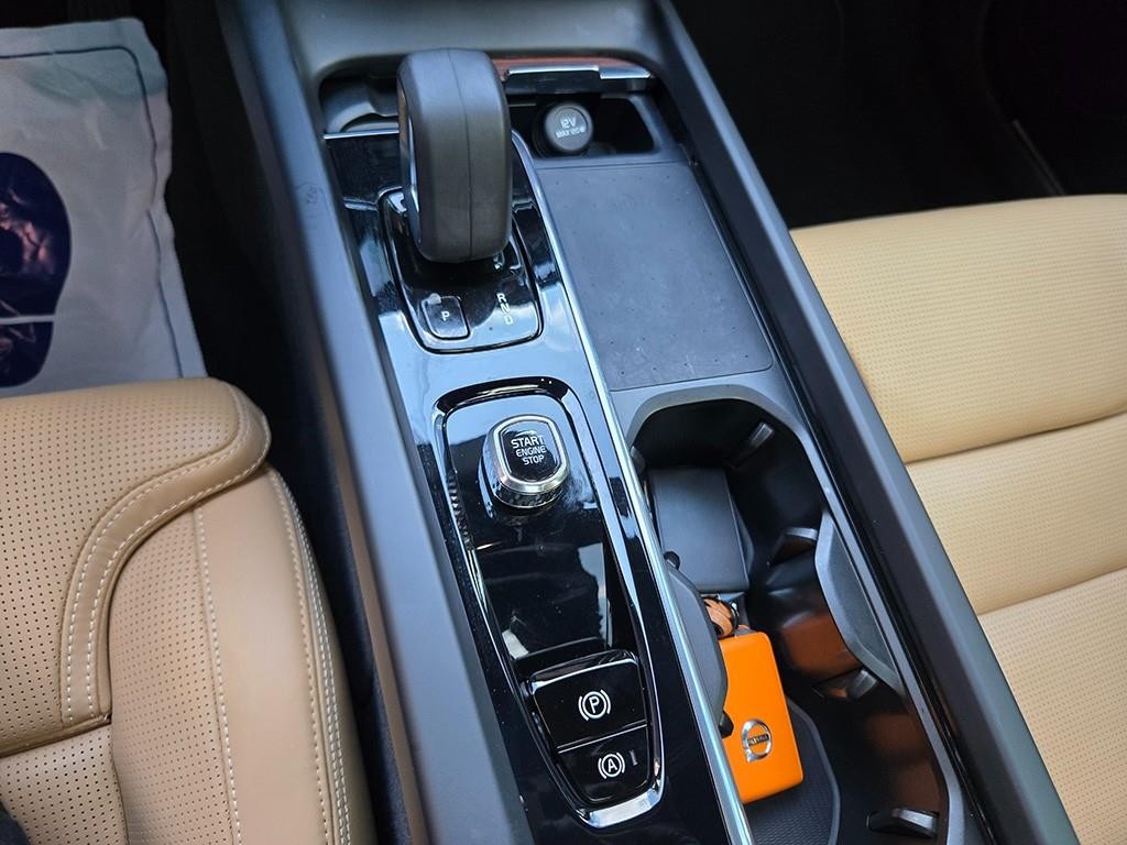 볼보 V60 V60 크로스 컨트리 2세대 2.0 B5 프로 AWD 이미지 11