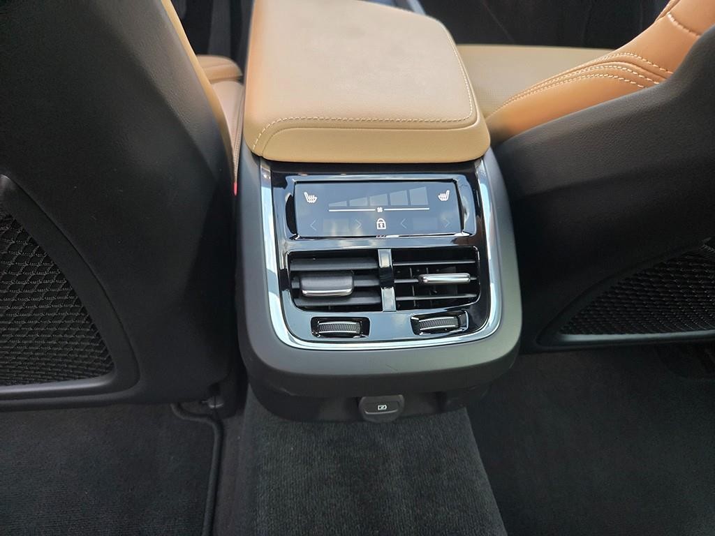 볼보 V60 V60 크로스 컨트리 2세대 2.0 B5 프로 AWD 이미지 15