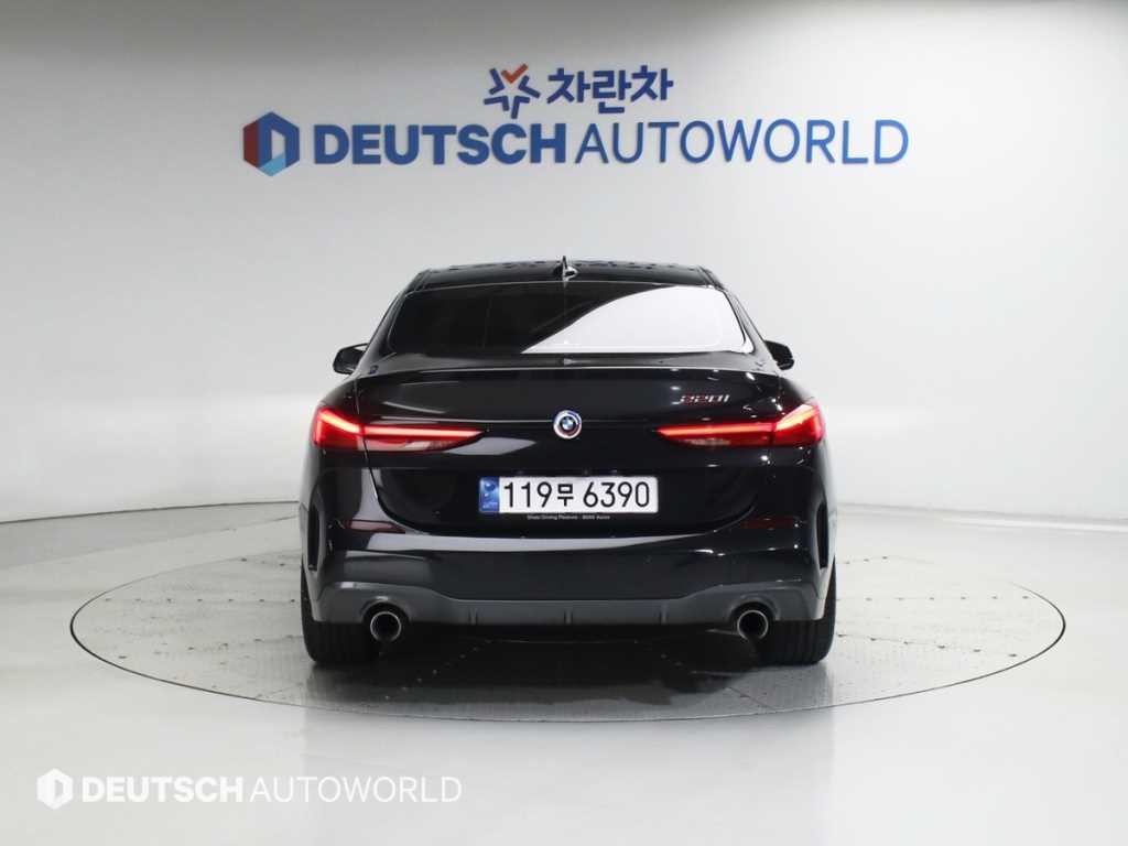 BMW 2시리즈 2시리즈 그란쿠페 (F44) 220i M 스포츠 이미지 4