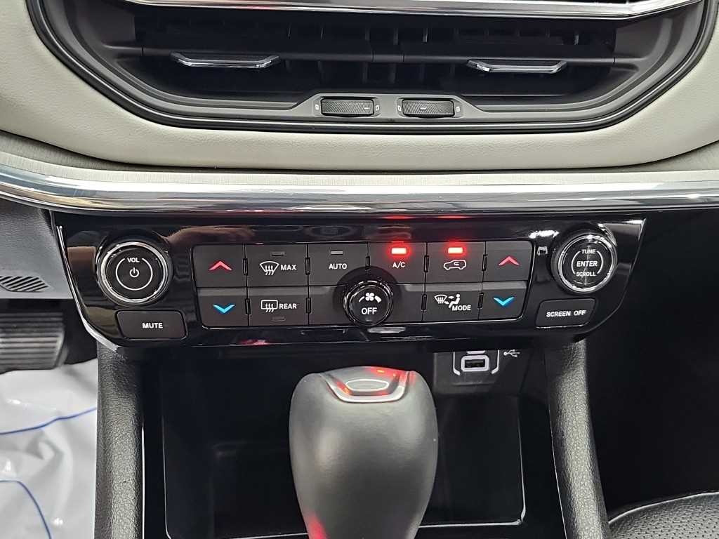지프 컴패스 컴패스 2세대 2.4 AWD 리미티드 이미지 10