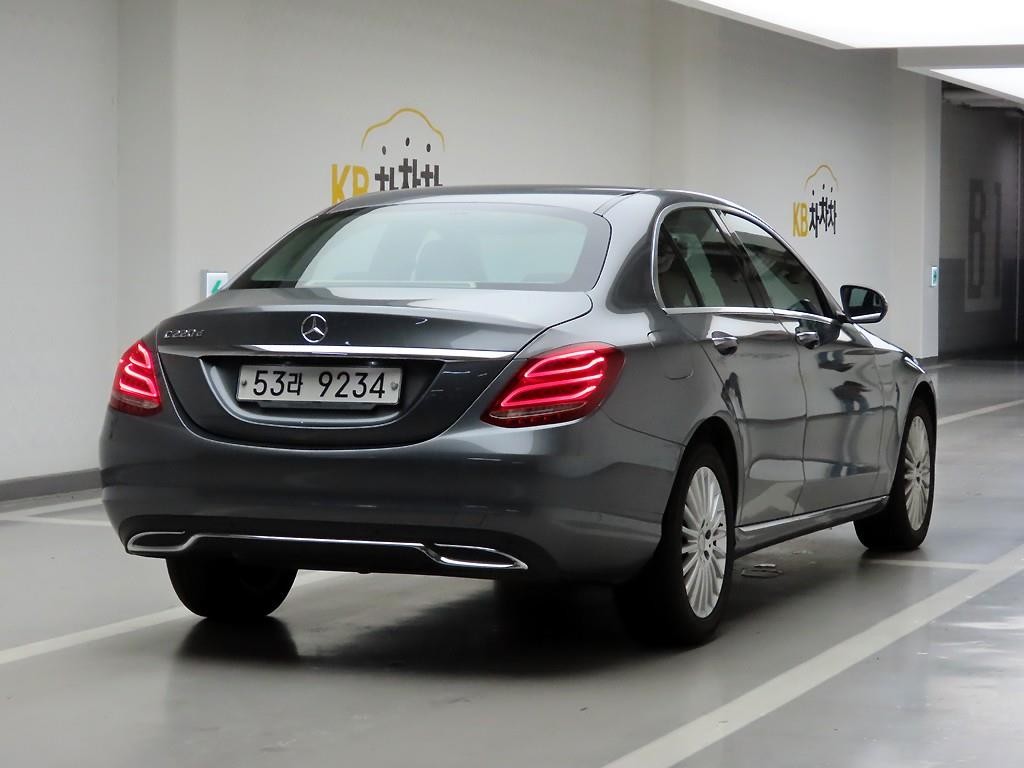 벤츠 C 클래스 C클래스 W205 C220 d 익스클루시브 이미지 4