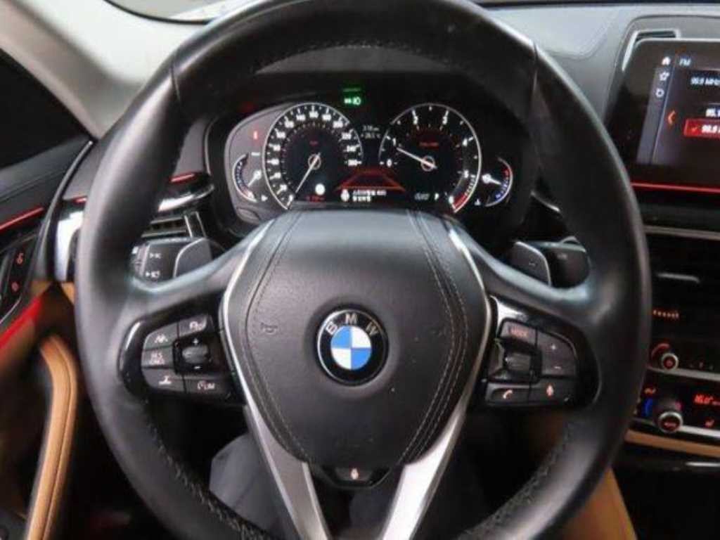 BMW 5시리즈 5시리즈 (G30) 520d 럭셔리 스페셜 에디션 이미지 5