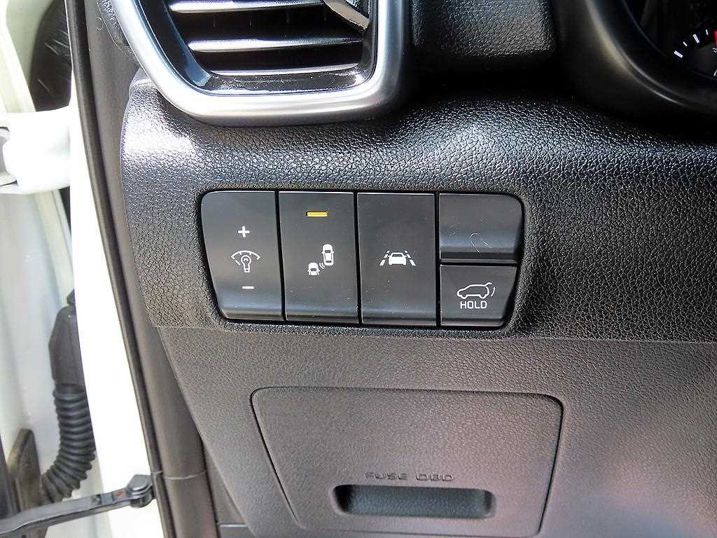 기아 스포티지 스포티지 더 볼드 2.0 가솔린 2WD 인텔리전트 이미지 11