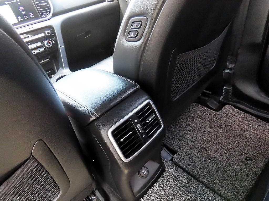 기아 스포티지 스포티지 더 볼드 2.0 가솔린 2WD 인텔리전트 이미지 14