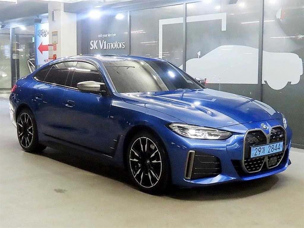 BMW i4 M50 프로 이미지 1