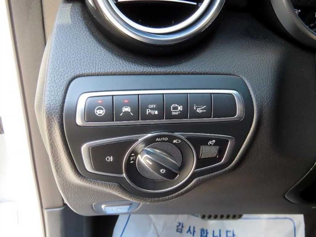 벤츠 GLC 클래스 GLC클래스 X253 AMG GLC 63 4MATIC+ 이미지 12