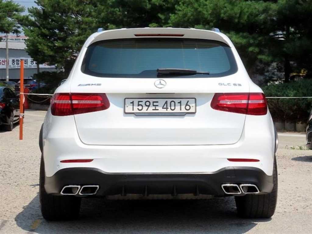 벤츠 GLC 클래스 GLC클래스 X253 AMG GLC 63 4MATIC+ 이미지 4