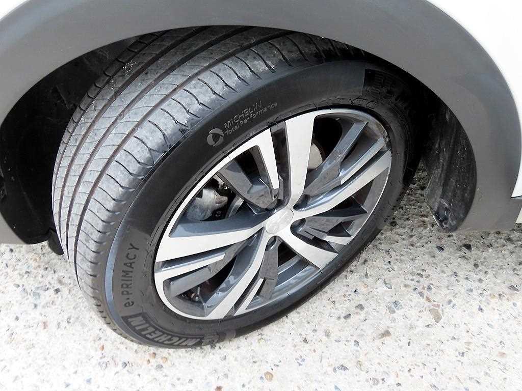 푸조 5008 5008 2세대 1.2 Pure Tech GT 이미지 20