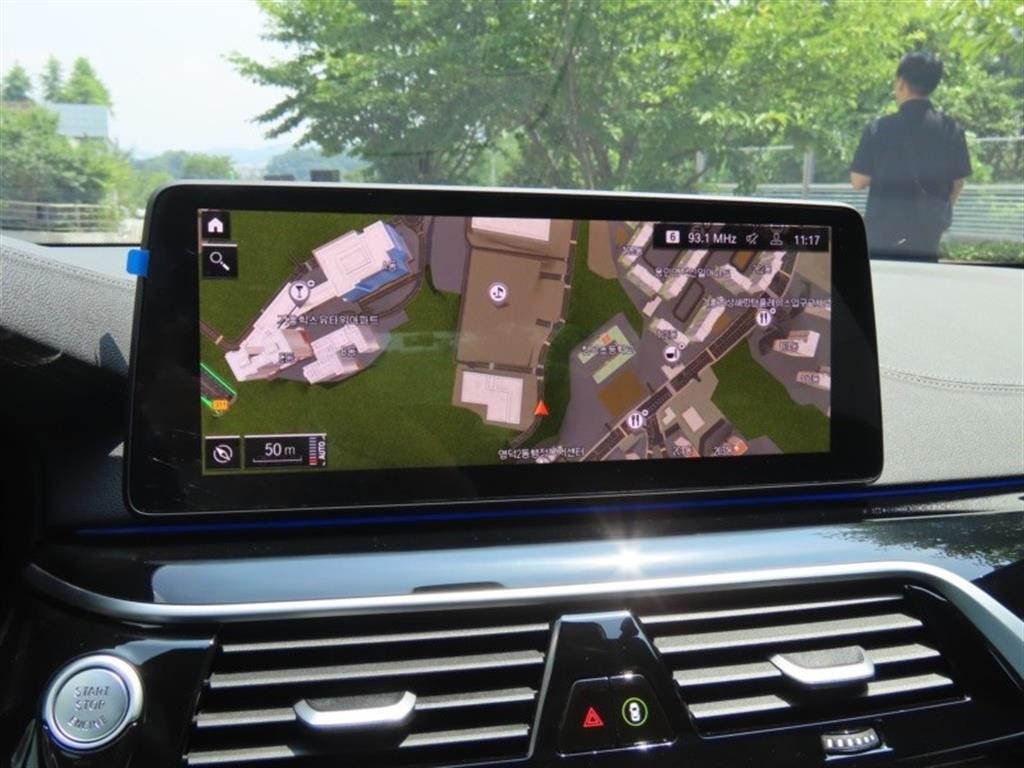 BMW 5시리즈 5시리즈 (G30) 530i xDrive M 스포츠 이미지 8