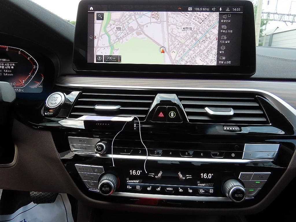BMW 5시리즈 5시리즈 (G30) 530i 럭셔리 이미지 12