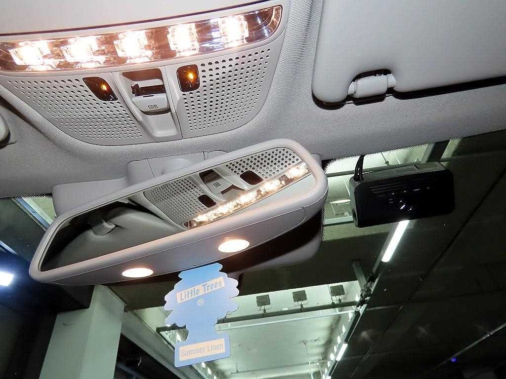 벤츠 C 클래스 C클래스 W205 C200 이미지 17